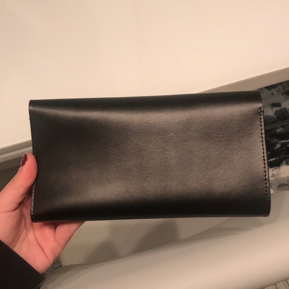 Kate Spade | Leather Clutch Wallet - Picture 5 of 5